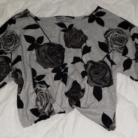 Blouse - Picture 2 of 3